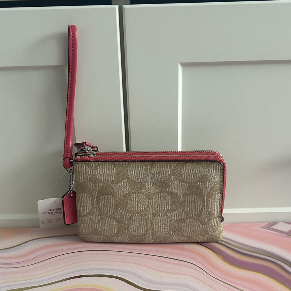 Coach Beige and Pink Wristlet Clutch - Picture 3 of 7